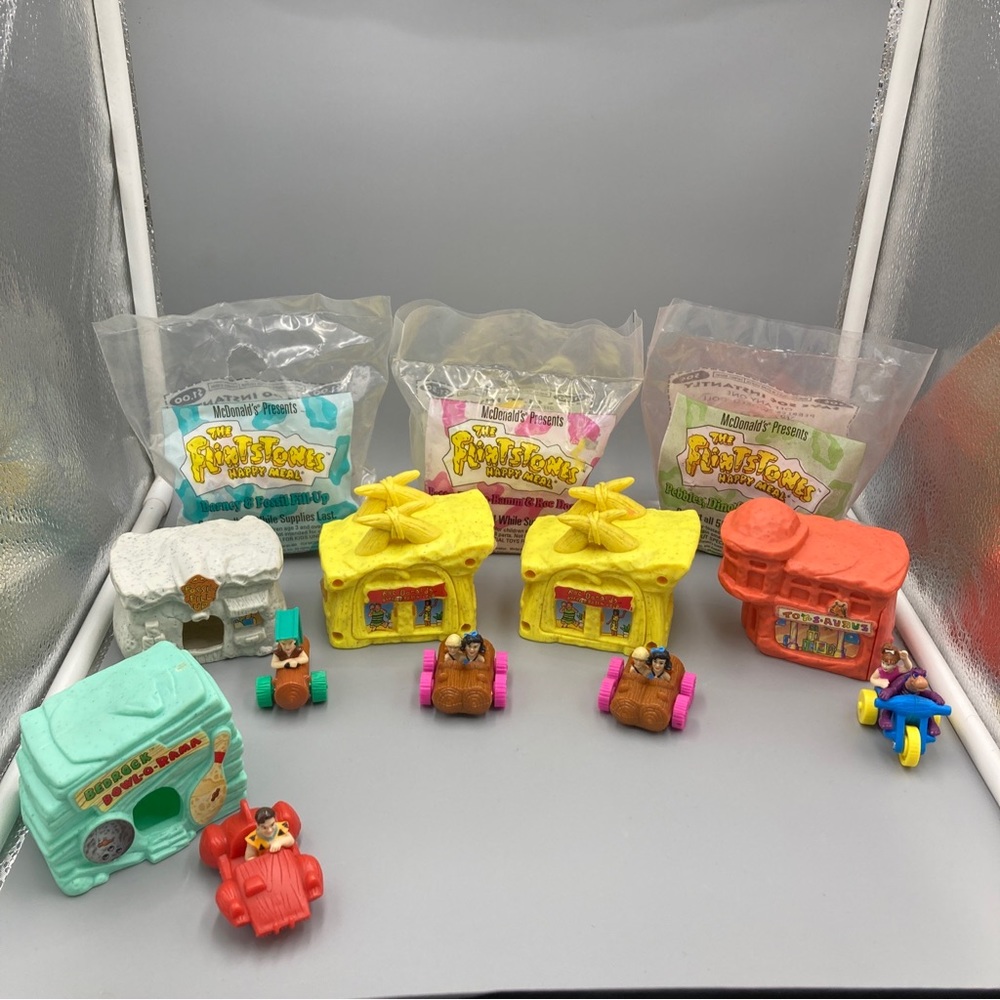 Vintage Mcdonalds 1993 Flinstones Happy Meal Toys Lot of 9 w FULL SET Open/New